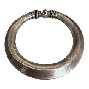 Vintage Silver Tribal Hinged Bangle Bracelet - Small Wrist
